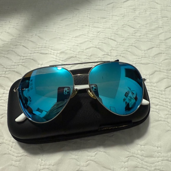 Luenx Black Sunglasses Case - Picture 1 of 4
